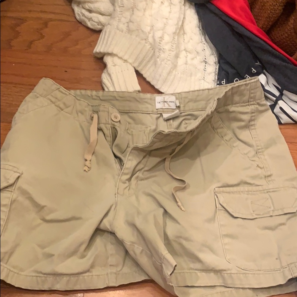 Calvin Clein khaki shorts